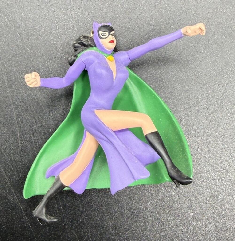 Hallmark 2000 DC Comics Catwoman Miniature Ornament QXM6021 No Box LO22